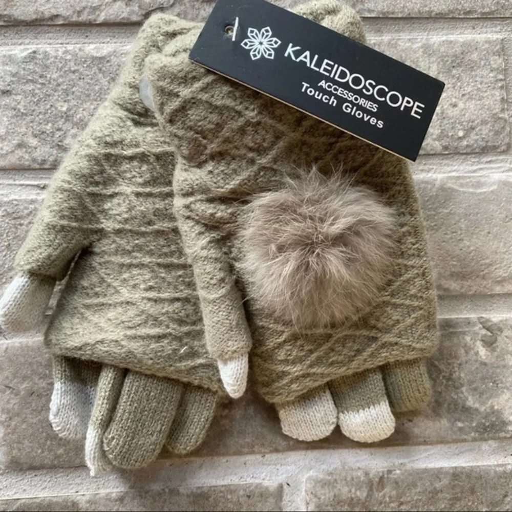 Kaleidoscope Pom Textured Touch Gloves NWT